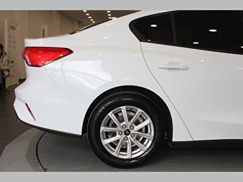 ford, focus, sedan 1.5 ti-vct trend x, manuel, benzin 2.el otomobil | renew 13