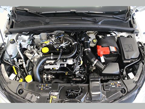 renault, clio, hatchback 1.0 tce equilibre, manuel, benzin 2.el otomobil | renew 24