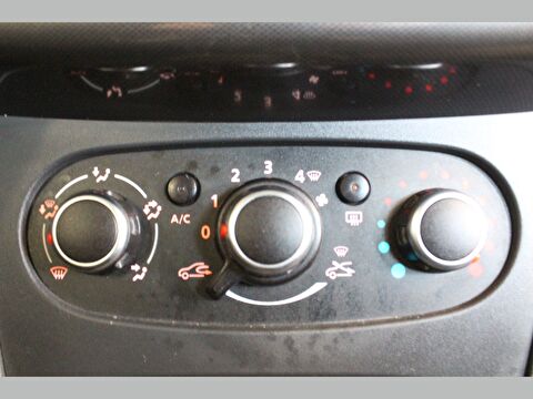 dacia, sandero, hatchback 1.0 tce eco-g stepway, manuel, benzin + lpg 2.el otomobil | renew 38