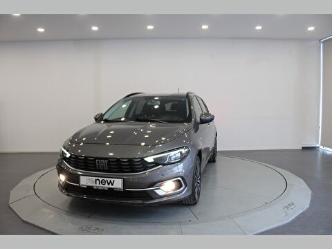 Station Wagon 1.0 Firefly Lounge, 2. el otomobil | renew