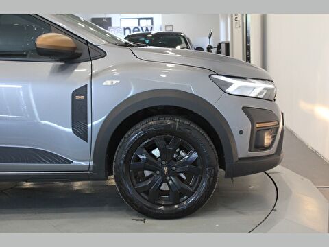 dacia, jogger, 1.6 hybrid extreme (7 koltuk), otomatik, benzin 2.el otomobil | renew 32