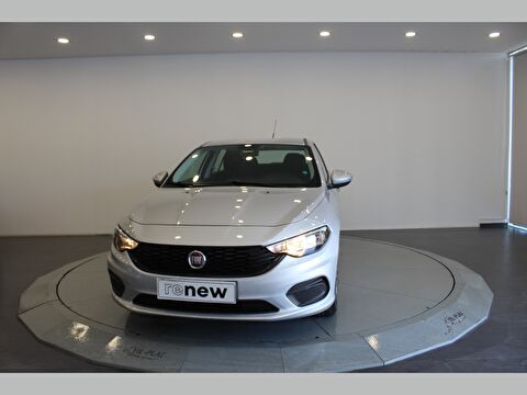 Fiat, Egea, Sedan 1.4 Fire Easy, Manuel, Benzin 2. el otomobil | renew Mobile