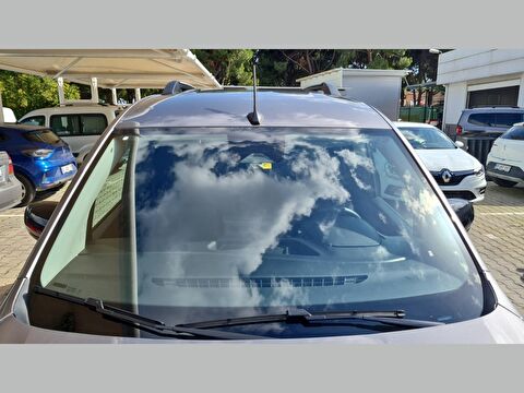 renault, kangoo multix, combi 1.3 tce ıconic edc, otomatik, benzin 2.el otomobil | renew 23