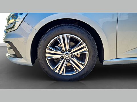 renault, megane, sedan 1.3 tce touch edc, otomatik, benzin 2.el otomobil | renew 9