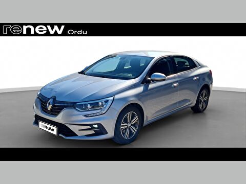 Sedan 1.3 TCe Touch EDC, 2. el otomobil | renew