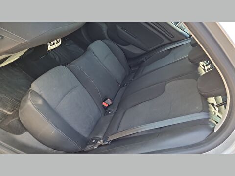 renault, megane, sedan 1.3 tce touch edc, otomatik, benzin 2.el otomobil | renew 15