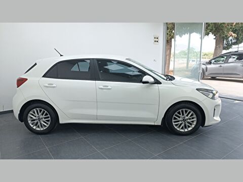 kia, rio, 1.4 cvvt elegance otomatik, otomatik, benzin 2.el otomobil | renew 4