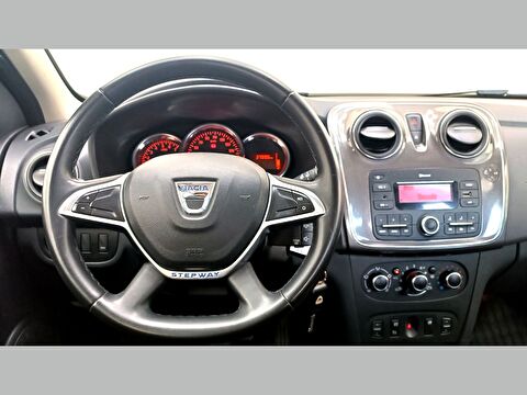 dacia, sandero, 0.9 tce stepway easy-r, otomatik, benzin 2.el otomobil | renew 17
