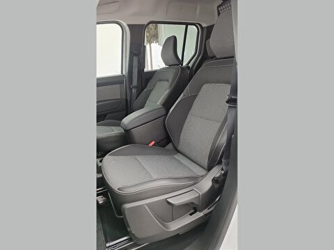 renault, kangoo multix, combi 1.5 blue dcı ıconic edc, otomatik, dizel 2.el otomobil | renew 18