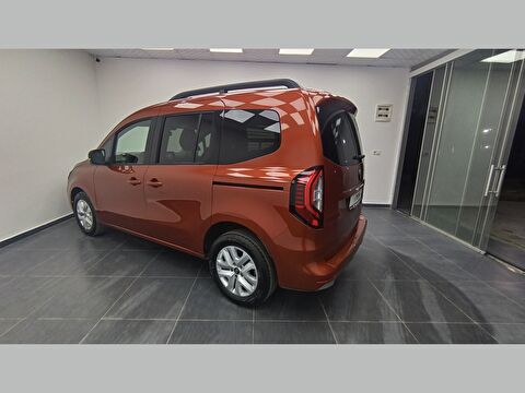 renault, kangoo multix, combi 1.3 tce ıconic edc, otomatik, benzin 2.el otomobil | renew 9