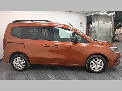 renault, kangoo multix, combi 1.3 tce ıconic edc, otomatik, benzin 2.el otomobil | renew 4