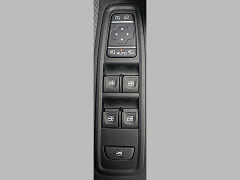 renault, kangoo multix, combi 1.3 tce ıconic edc, otomatik, benzin 2.el otomobil | renew 25