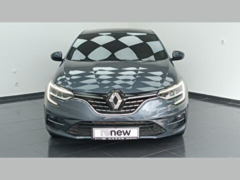 Sedan 1.3 TCe Icon EDC, 2. el otomobil | renew