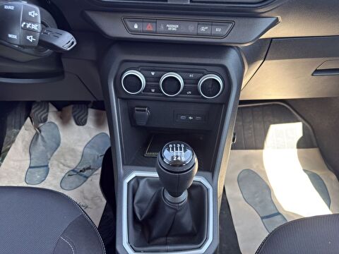 dacia, sandero, 1.0 tce expression, manuel, benzin 2.el otomobil | renew 18