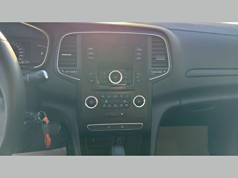 renault, megane, sedan 1.3 tce joy comfort edc, otomatik, benzin 2.el otomobil | renew 17