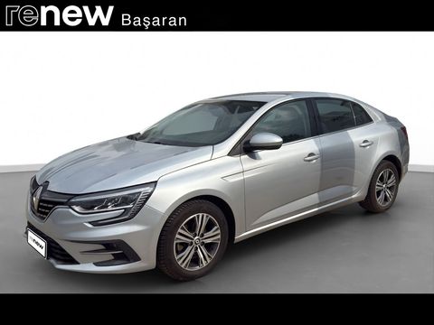 Sedan 1.3 TCe Touch EDC, 2. el otomobil | renew