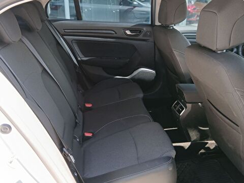 renault, megane, sedan 1.3 tce touch edc, otomatik, benzin 2.el otomobil | renew 18