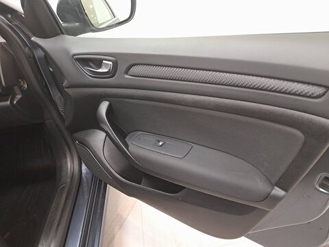 renault, megane, sedan 1.3 tce touch edc, otomatik, benzin 2.el otomobil | renew 18
