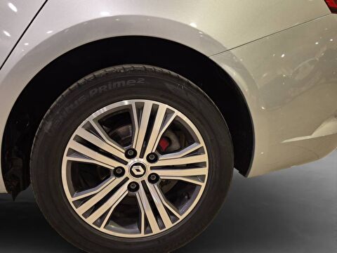 renault, megane, sedan 1.3 tce touch edc, otomatik, benzin 2.el otomobil | renew 16