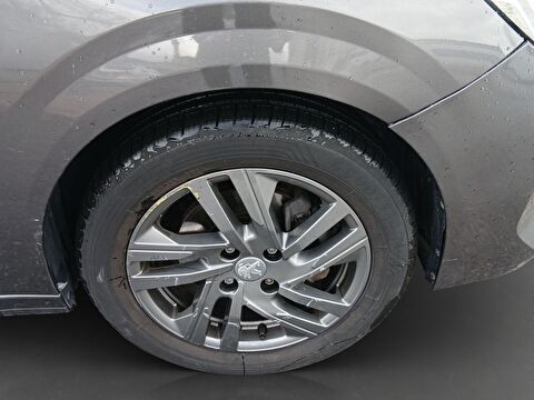 peugeot, 208, 1.5 bluehdi active eat8, otomatik, dizel 2.el otomobil | renew 8