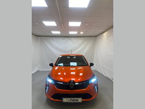 Hatchback 1.0 TCe Evolution X-Tronic, 2. el otomobil | renew