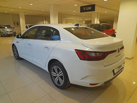 renault, megane, sedan 1.3 tce touch edc, otomatik, benzin 2.el otomobil | renew 18