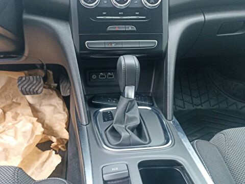 renault, megane, sedan 1.3 tce touch edc, otomatik, benzin 2.el otomobil | renew 17