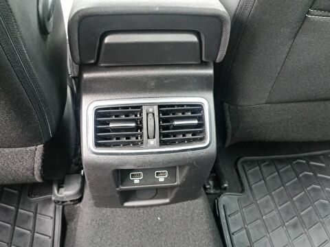 renault, megane, sedan 1.3 tce touch edc, otomatik, benzin 2.el otomobil | renew 33