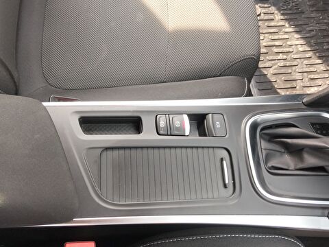 renault, megane, sedan 1.3 tce touch edc, otomatik, benzin 2.el otomobil | renew 20