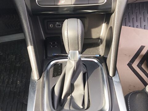 renault, megane, sedan 1.3 tce touch edc, otomatik, benzin 2.el otomobil | renew 26