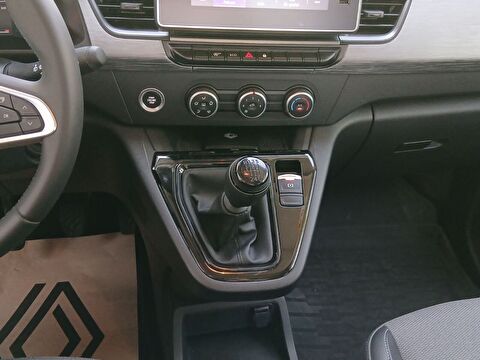 renault, kangoo multix, 1.5 bluedci techno, manuel, dizel 2.el otomobil | renew 15