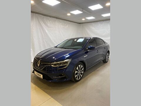Sedan 1.3 TCe Icon EDC, 2. el otomobil | renew
