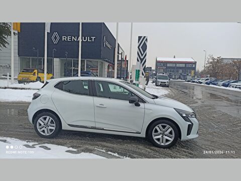 Hatchback 1.0 TCe Evolution X-Tronic, 2. el otomobil | renew