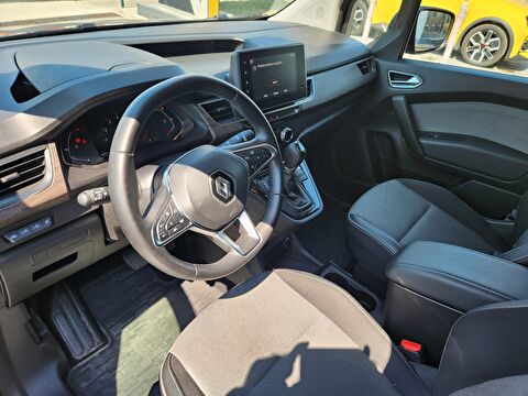 renault, kangoo multix, combi 1.3 tce ıconic edc, otomatik, benzin 2.el otomobil | renew 10