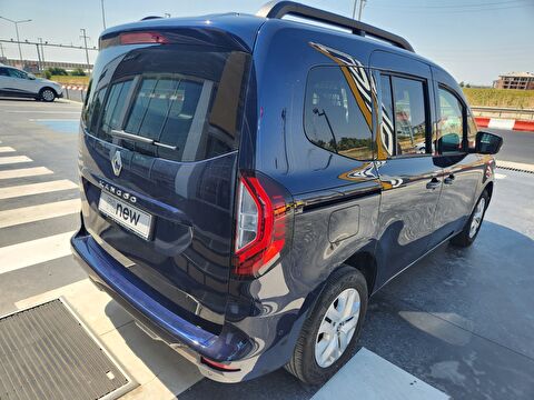 renault, kangoo multix, combi 1.3 tce ıconic edc, otomatik, benzin 2.el otomobil | renew 7