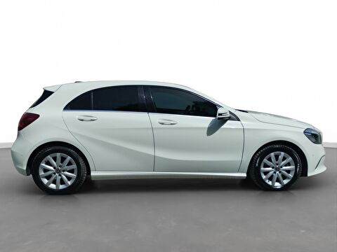 mercedes-benz, a, hatchback 180 d style 7g-dct, otomatik, dizel 2.el otomobil | renew 9