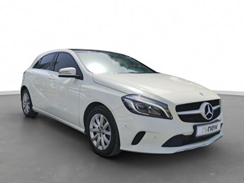 Mercedes-Benz, A, Hatchback 180 d Style 7G-DCT, Otomatik, Dizel 2. el otomobil | renew Mobile
