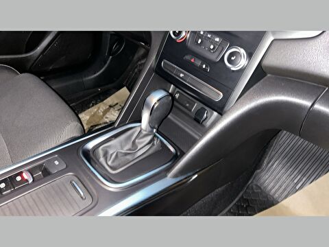 renault, megane, sedan 1.3 tce joy edc, otomatik, benzin 2.el otomobil | renew 17