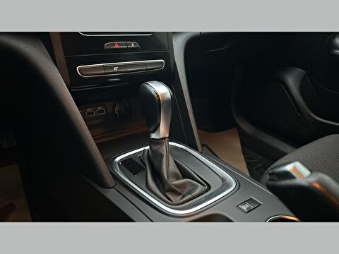 renault, megane, sedan 1.5 blue dcı touch edc, otomatik, dizel 2.el otomobil | renew 17