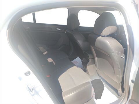 renault, megane, sedan 1.3 tce joy edc, otomatik, benzin 2.el otomobil | renew 13