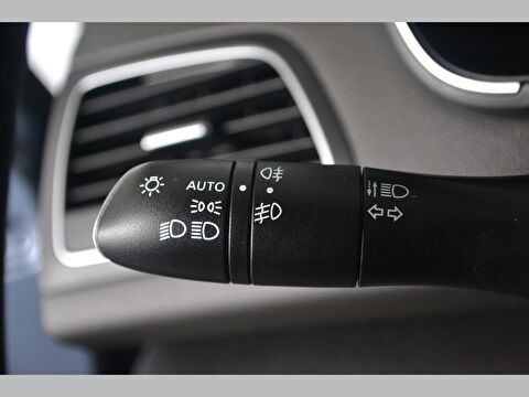 renault, megane, sedan 1.3 tce ıcon edc, otomatik, benzin 2.el otomobil | renew 14