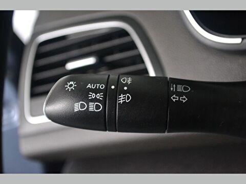 renault, megane, sedan 1.3 tce ıcon edc, otomatik, benzin 2.el otomobil | renew 27