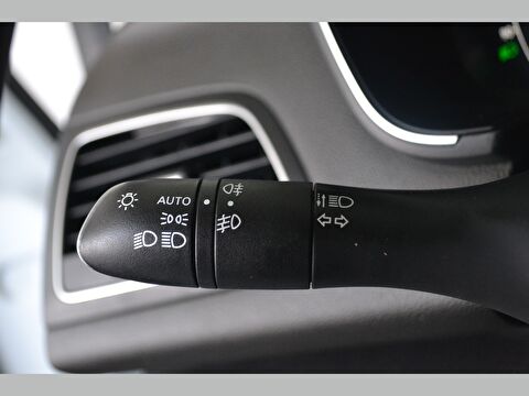 renault, megane, sedan 1.5 blue dcı ıcon edc, otomatik, dizel 2.el otomobil | renew 20