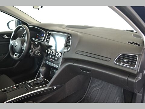renault, megane, sedan 1.3 tce touch edc, otomatik, benzin 2.el otomobil | renew 22