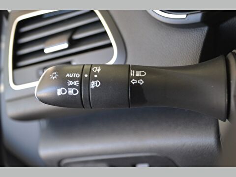 renault, megane, sedan 1.3 tce touch edc, otomatik, benzin 2.el otomobil | renew 27
