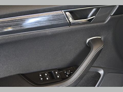skoda, superb, sedan 1.5 tsı act premium dsg, otomatik, benzin 2.el otomobil | renew 29