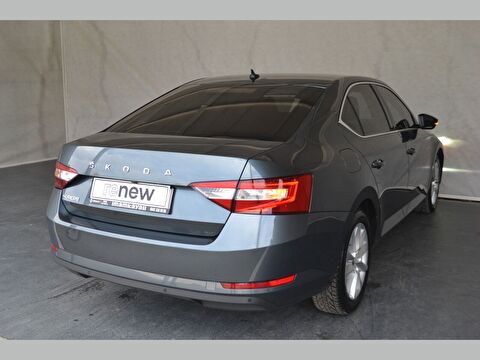 skoda, superb, sedan 1.5 tsı act premium dsg, otomatik, benzin 2.el otomobil | renew 5