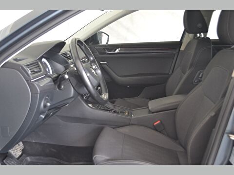 skoda, superb, sedan 1.5 tsı act premium dsg, otomatik, benzin 2.el otomobil | renew 10