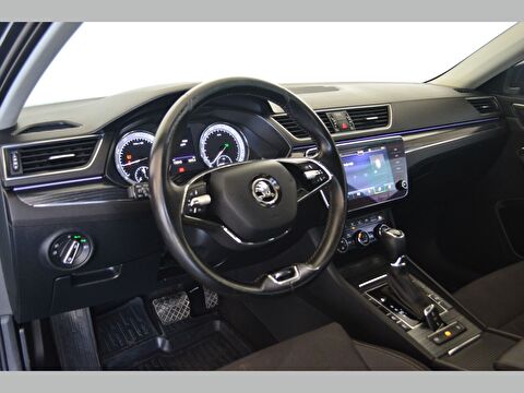 skoda, superb, sedan 1.5 tsı act premium dsg, otomatik, benzin 2.el otomobil | renew 12
