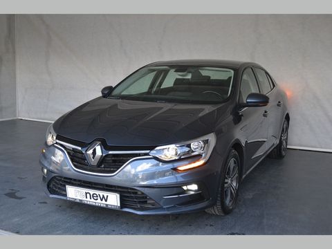 Sedan 1.5 BluedCi Touch EDC, 2. el otomobil | renew